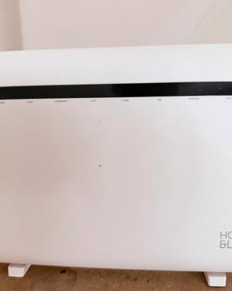 Modem  Wi-Fi Home&Life Hub WindTre (Zyxel)Usato