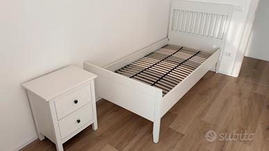 Letto a una piazza + comodino