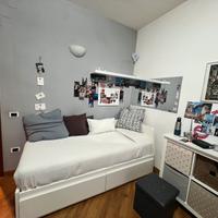 Letto divano/ due cassetti/ due materassi