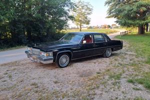 Cadillac Deville de ville PREZZO OFF-E-R-TA