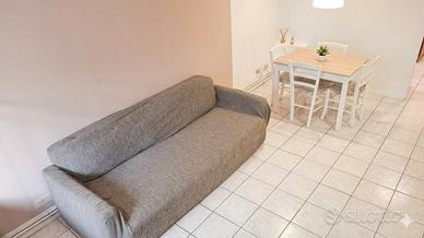 Jesi completamente ammobiliato