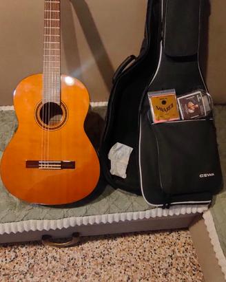 chitarra yamaha CG111c