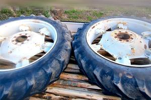 Ruote strette Trattore Fiat 640 misura 12.4/11-36p