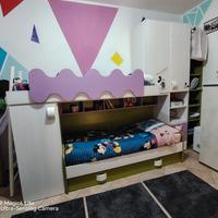  cameretta con tre letti, escluso materassi. 