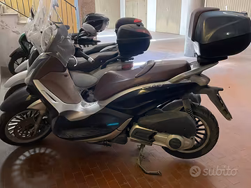 Bevwrly 300 piaggio