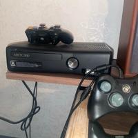 Console Xbox 360 + cavi + 2 joystick