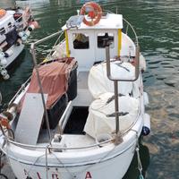 Barca da Pesca 8 MT pronta allaboa