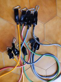 elastici con accessori per palestra