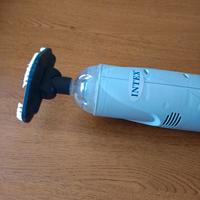 pulitore per piscina 