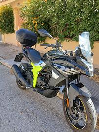 Moto voge valico 300 DS