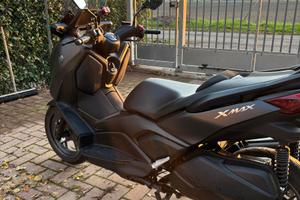 Xmax 300 2023