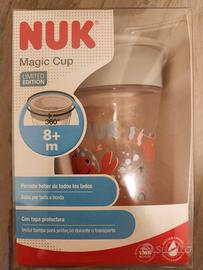 Bicchiere NUK Magic Cup