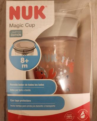 Bicchiere NUK Magic Cup