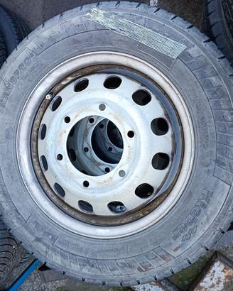 GOMME COMPLETE DI CERCHIONE IN LEGA 195/75 R16 FIA