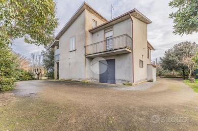 VILLA SINGOLA A GALLESE