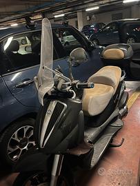 Piaggio Beverly cruiser 500