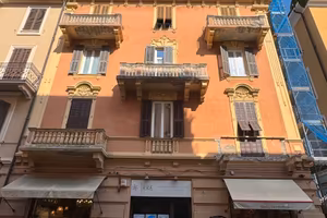 ALASSIO, MAGNIFICO TRILOCALE PALAZZO D'EPOCA