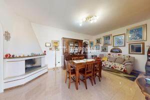 VILLA UNIFAMILIARE CON AMPIO GIARDINO A FRIGOLE -