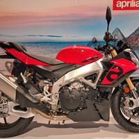 Aprilia Tuono V4 1100 torque red