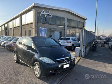 MERCEDES-BENZ A 150 Coupé