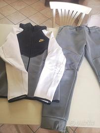 tuta Nike tech 