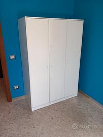 Armadio KLEPPSTAD IKEA 3 ante 117x55xh176
