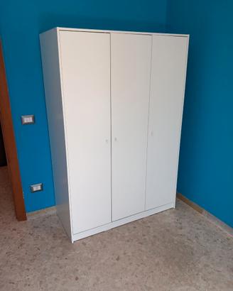 Armadio KLEPPSTAD IKEA 3 ante 117x55xh176
