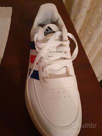 Scarpe  tennis nuove ( mai indossate)