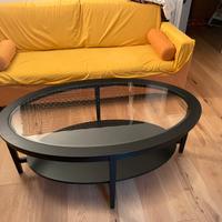 Tavolino basso ovale nero e vetro
