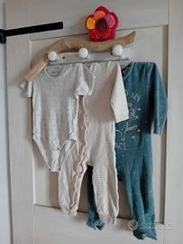 set 12 /18 mesi 1body+ 2 pigiamoni 
