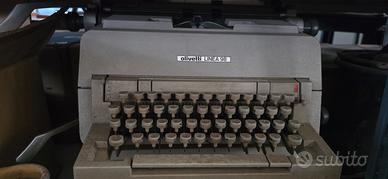 macchina da scrivere olivetti 98