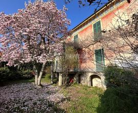 SPLENDIDA CASA D'EPOCA INDIPENDENTE