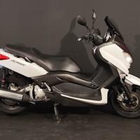 Yamaha X-Max 250