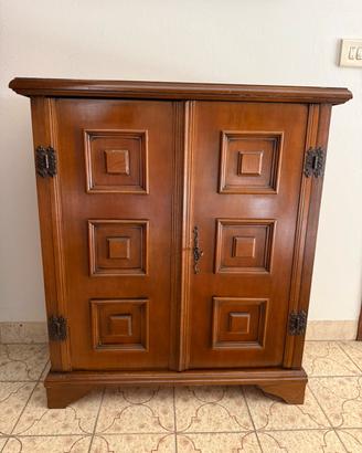 Armadietto legno