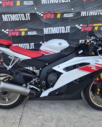 YAMAHA YZF R6 Video 360