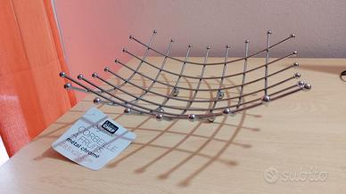 Elegante centro tavola in acciaio 