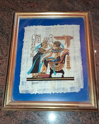 papiro egiziano con re Tutankhamon  