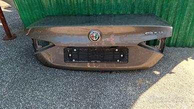 ALFA GIULIA PORTELLO POST 16>