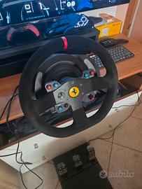 Volante  PS5 thrustmaster T300 Ferrari alcantara 