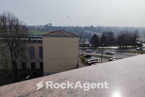 PRESTIGIOSO APPARTAMENTO PANORAMICO CON VISTA SUL