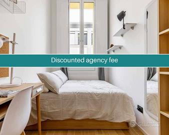 Stanza in appartamento di 216 m² a Torino