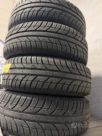 Gomme invernali Toyo 185/65/15 con cerchi in ferro