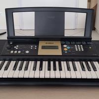 Tastiera Yamaha YPT-220