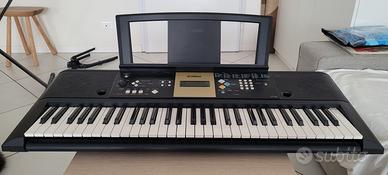 Tastiera Yamaha YPT-220