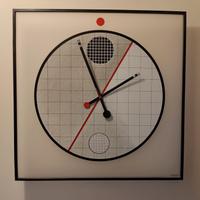 Orologio da parete MORPHOS, di Kurt B. Delbanco