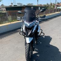 Benelli trk 502x