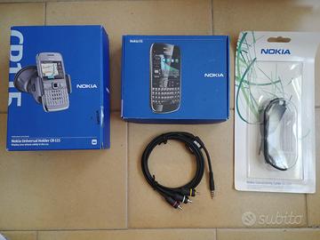 Collezione Nokia E6-00, cavi collegamento TV, OTG