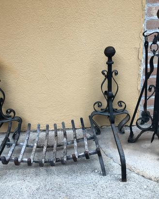 Attrezzi caminetto
