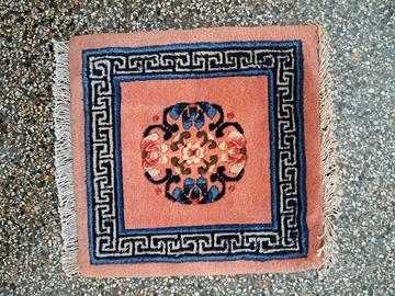 Tappetimo rosa in lana annodato a mano