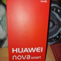 cellulare Huawei Nova smart.